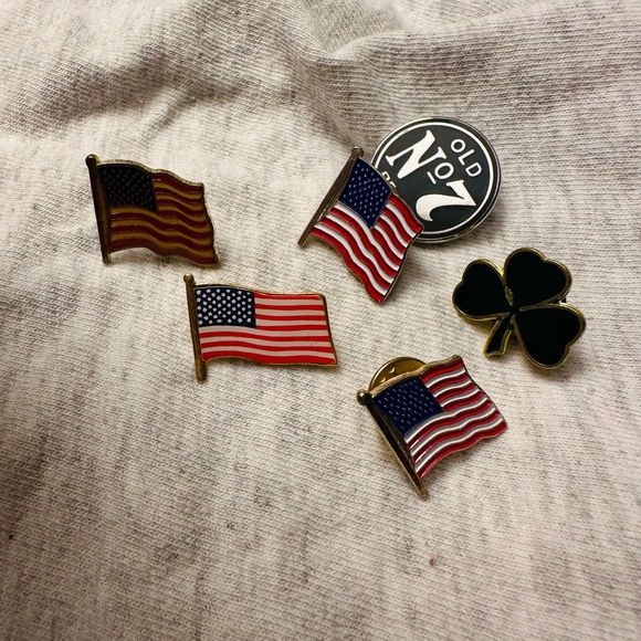 Other - Lot of American Flag and Clover Lapel Pins Set